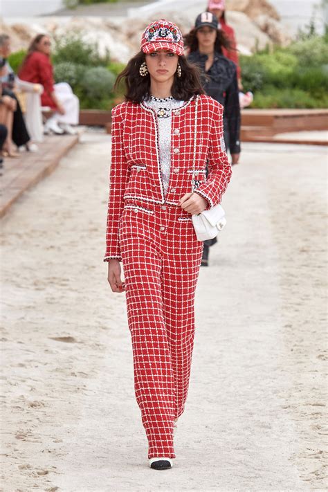 tailleur chanel 2023 prix|Chanel france.